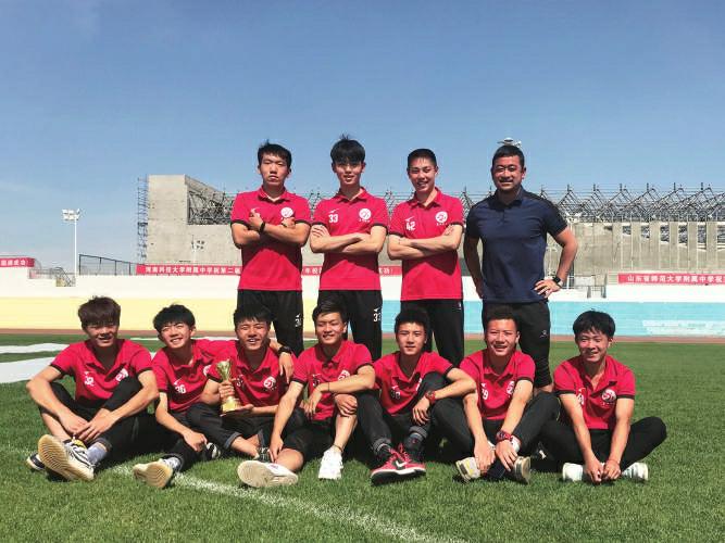 cctv5专题报道：重庆杨中体育教师袁飞培养多名“国字号”球员