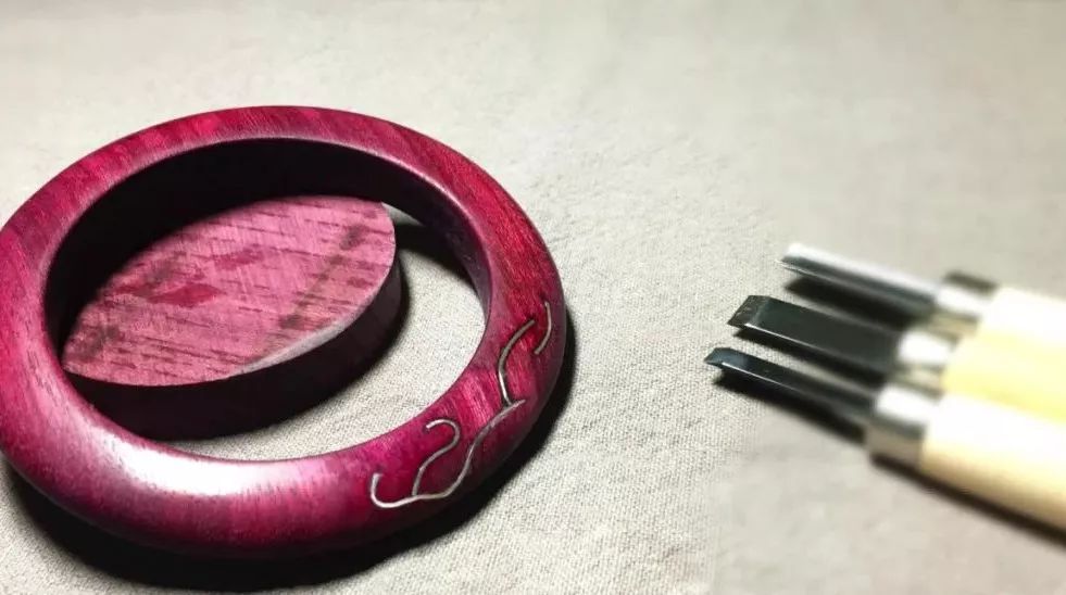 中国旅客被关小黑屋,6名中国人在澳洲被抓