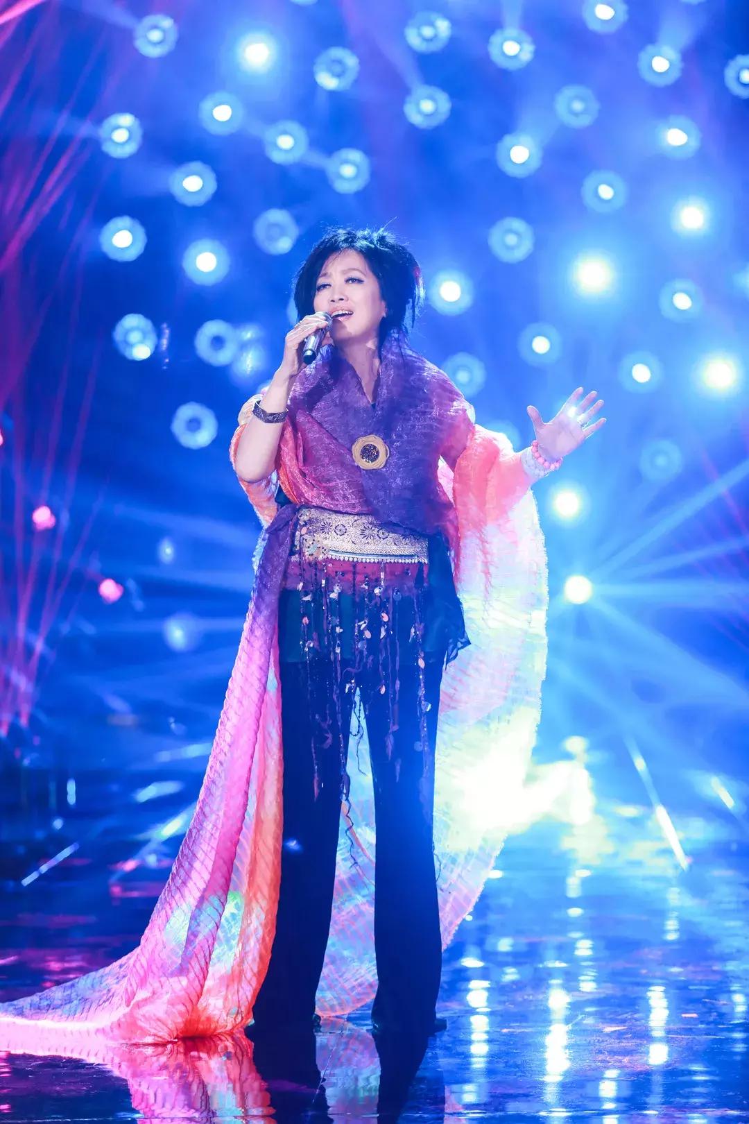 台湾音乐四十年，为你讲述齐豫的游吟人生：我以我心，吟《今世》，唱三毛。