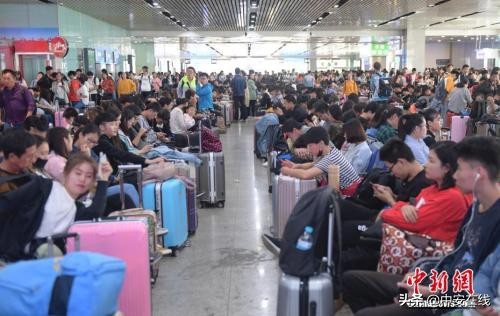 国庆假期火车抢不到票会放票吗,中秋国庆假期火车票抢票时间定了