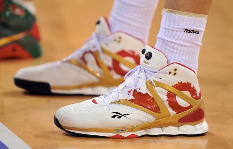 锐步重新生产篮球鞋,锐步哈雷尔