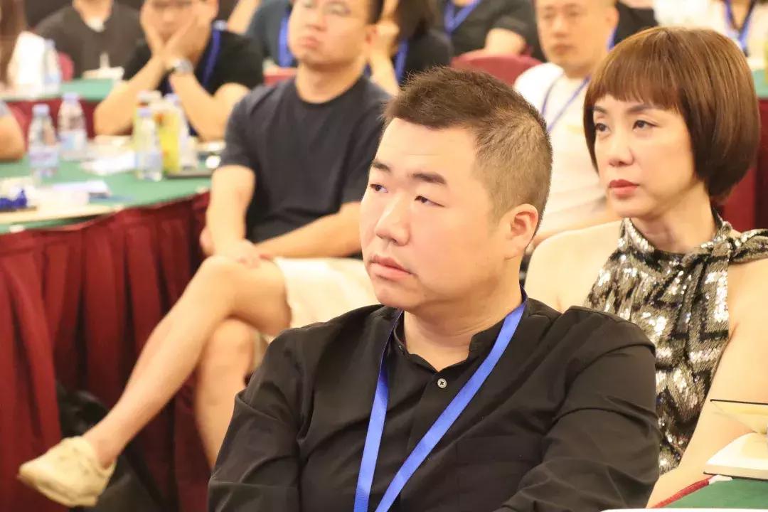 50家连锁茶饮创始人齐聚广州听小马宋、姚哲等分享定位学