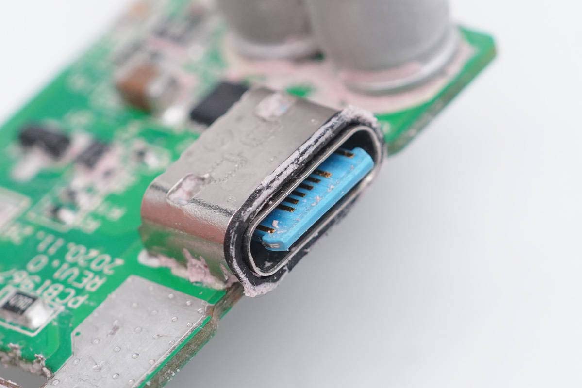 氮化镓快充拆解,双口快充头65w氮化镓拆解