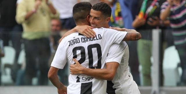 尤文时期c罗边路突破传中,尤文图斯边路球员