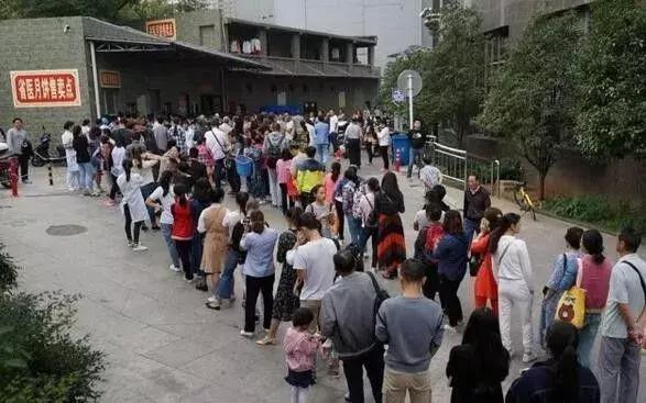 贵阳省医月饼真伪识别,贵阳省医月饼正品包装是什么样的