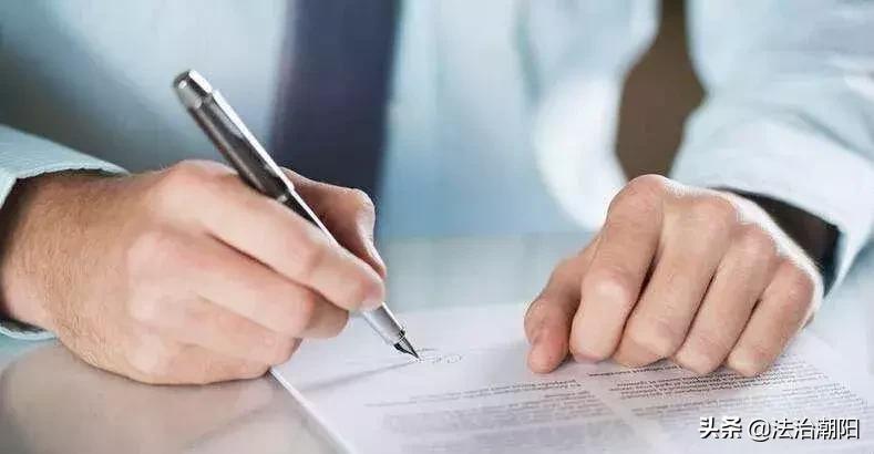 神回复：“我从没贩过毒，只是给别人‘代购’了*品毒**”——“法盲”的代价，是有期徒刑十余年