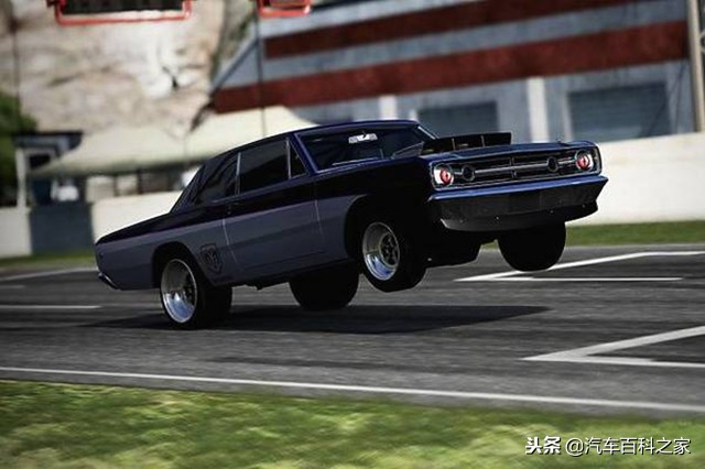 手动挡等红绿灯怎么快速起步,手动挡如何油离配合快速起步