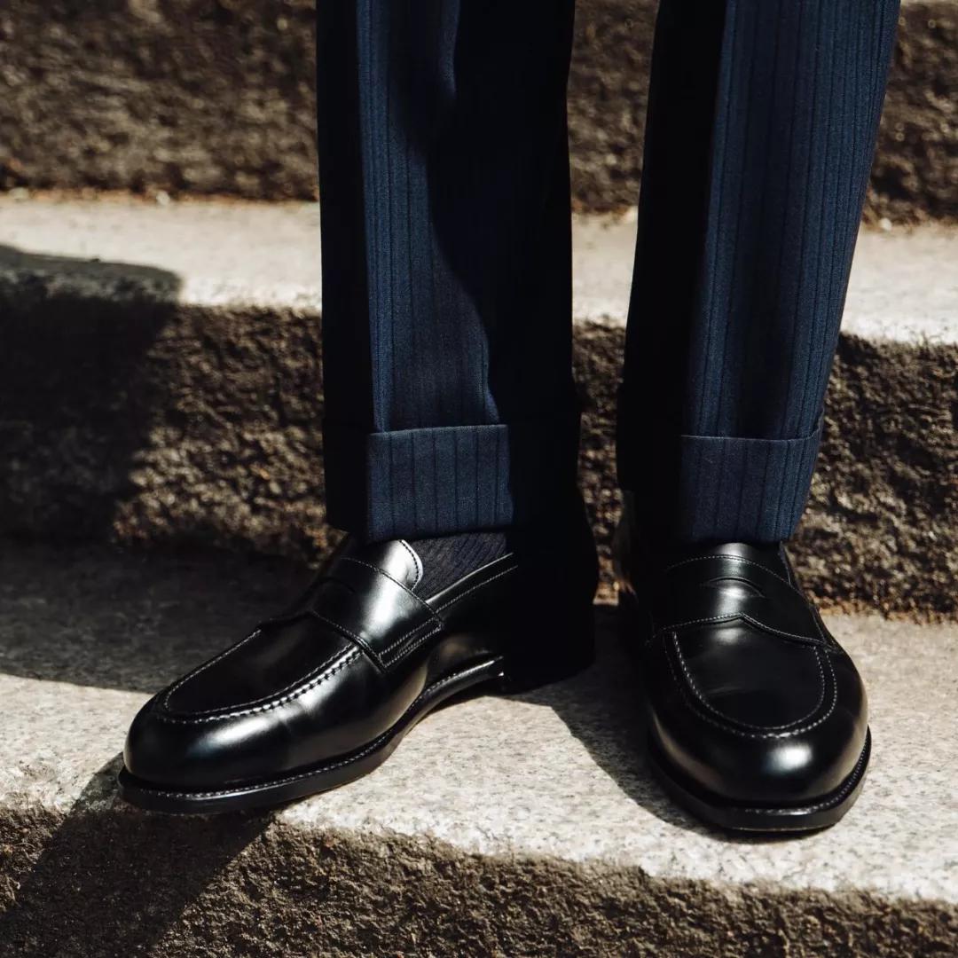 穿乐福鞋怎么穿袜子,怎么穿搭乐福鞋洋气