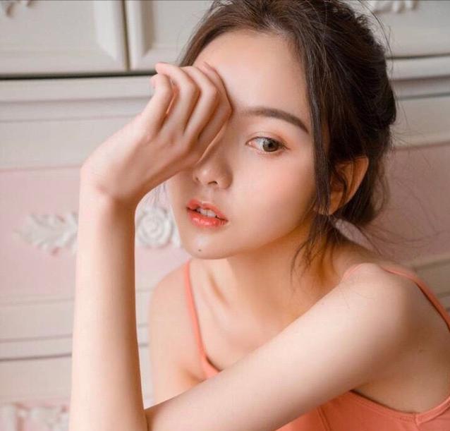 夏天怎么使黑皮肤变白,夏天如何让自己的皮肤更白