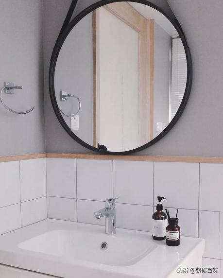 家里玻璃胶发黑了怎么重新弄,家里的玻璃胶发黑怎么清洗