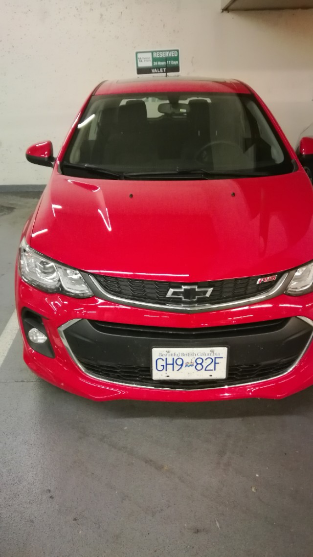 来美加开车，先学习这些单词