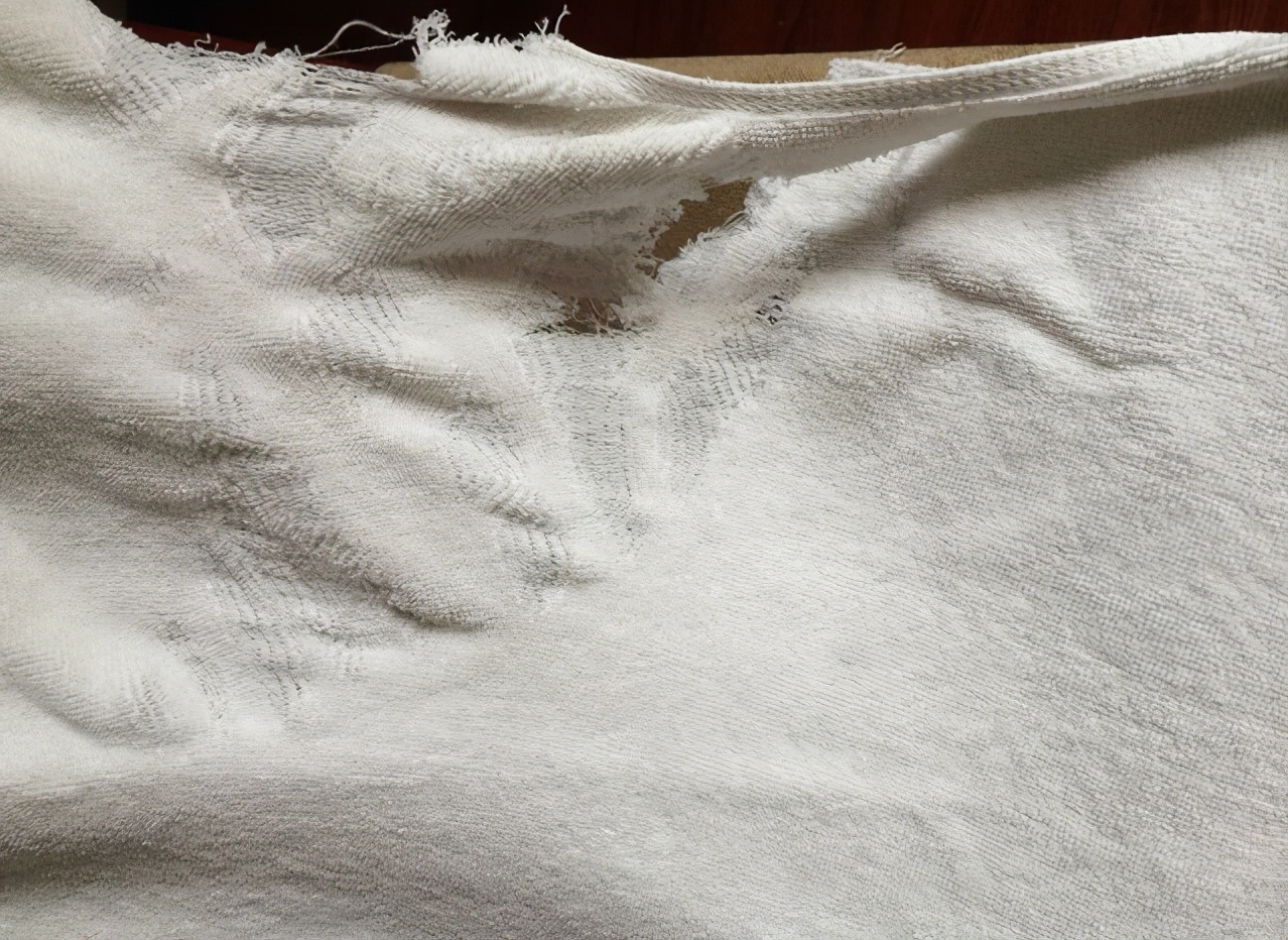 男朋友用的毛巾很臭怎么处理,为什么男的毛巾都很臭