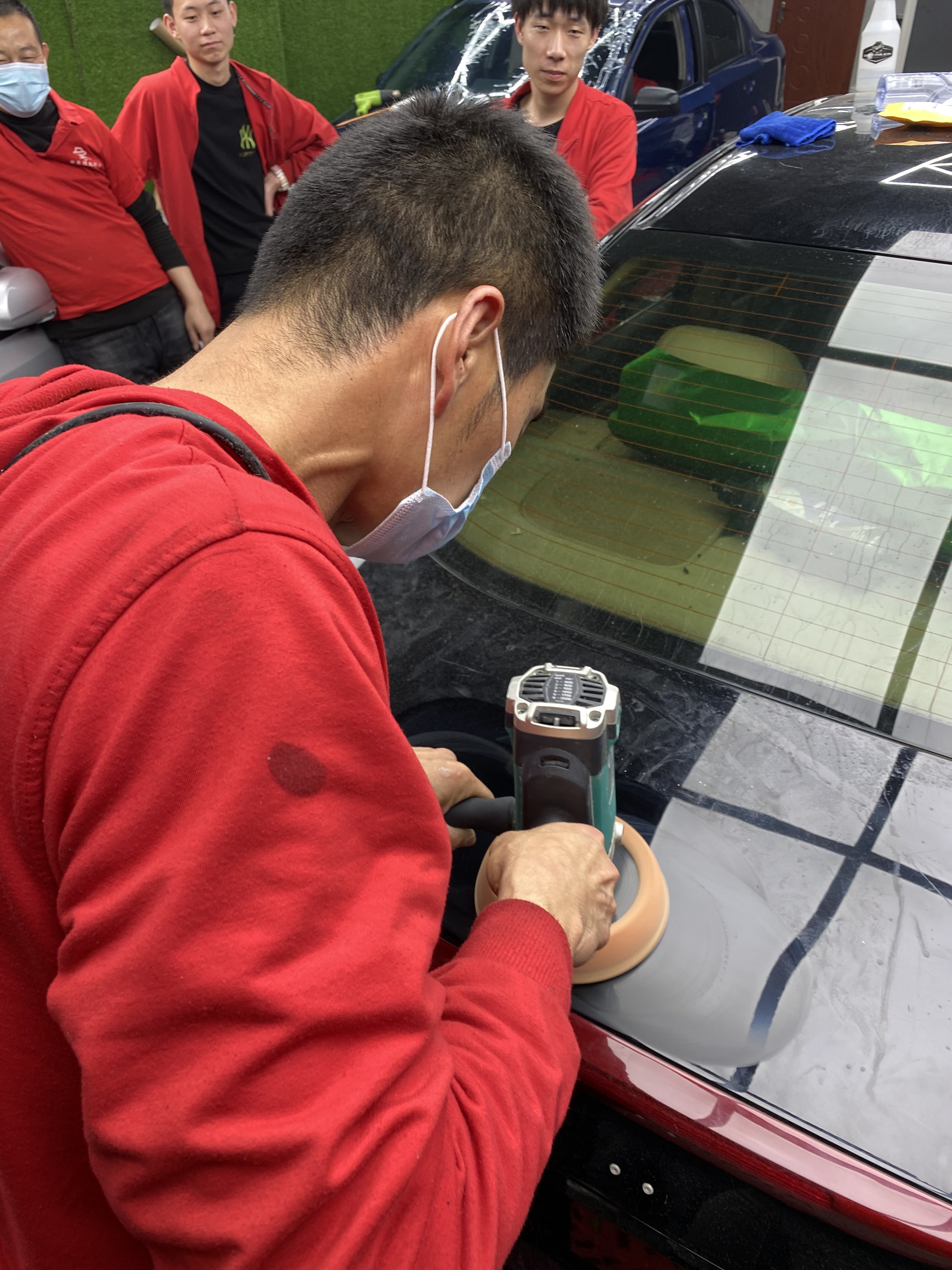 汽车抛光能去掉划痕吗,汽车美容店抛光一下多少钱