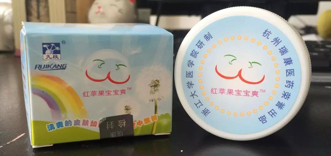 涂护臀霜可以预防红屁股吗,宝宝红屁股怎样涂护臀好