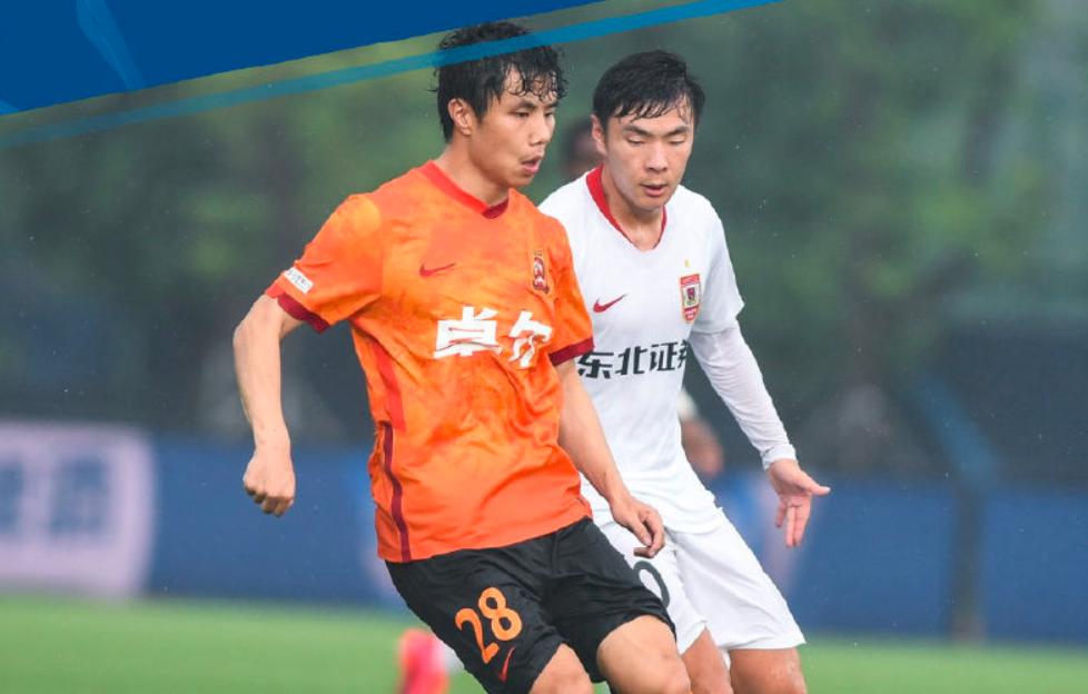 蒿俊闵抢断奥斯卡,蒿俊闵助攻戈德斯