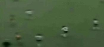 马拉多纳神奇技巧,马拉多纳十种最常用的足球技术