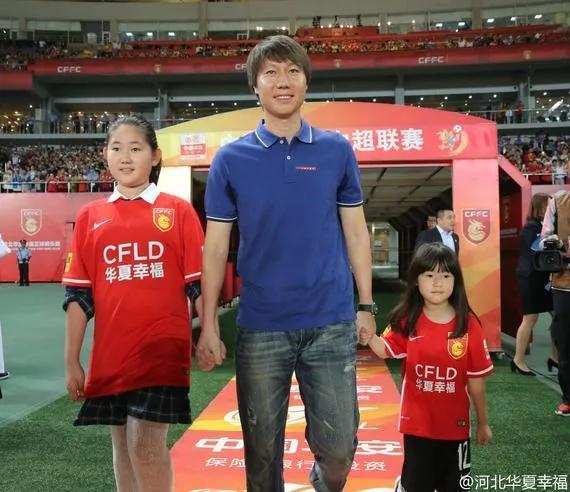 原国足主教练李铁老婆谁,国足李铁现任老婆是谁