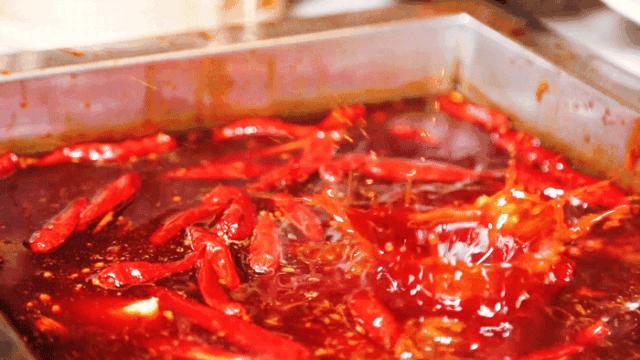 成都这家每天爆满的火锅店,成都最好吃的火锅店推荐