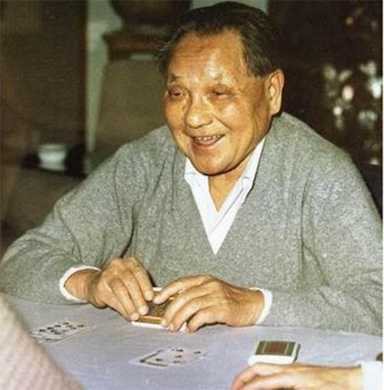 15岁便离家的*小平邓**为什么再没回家乡广安？