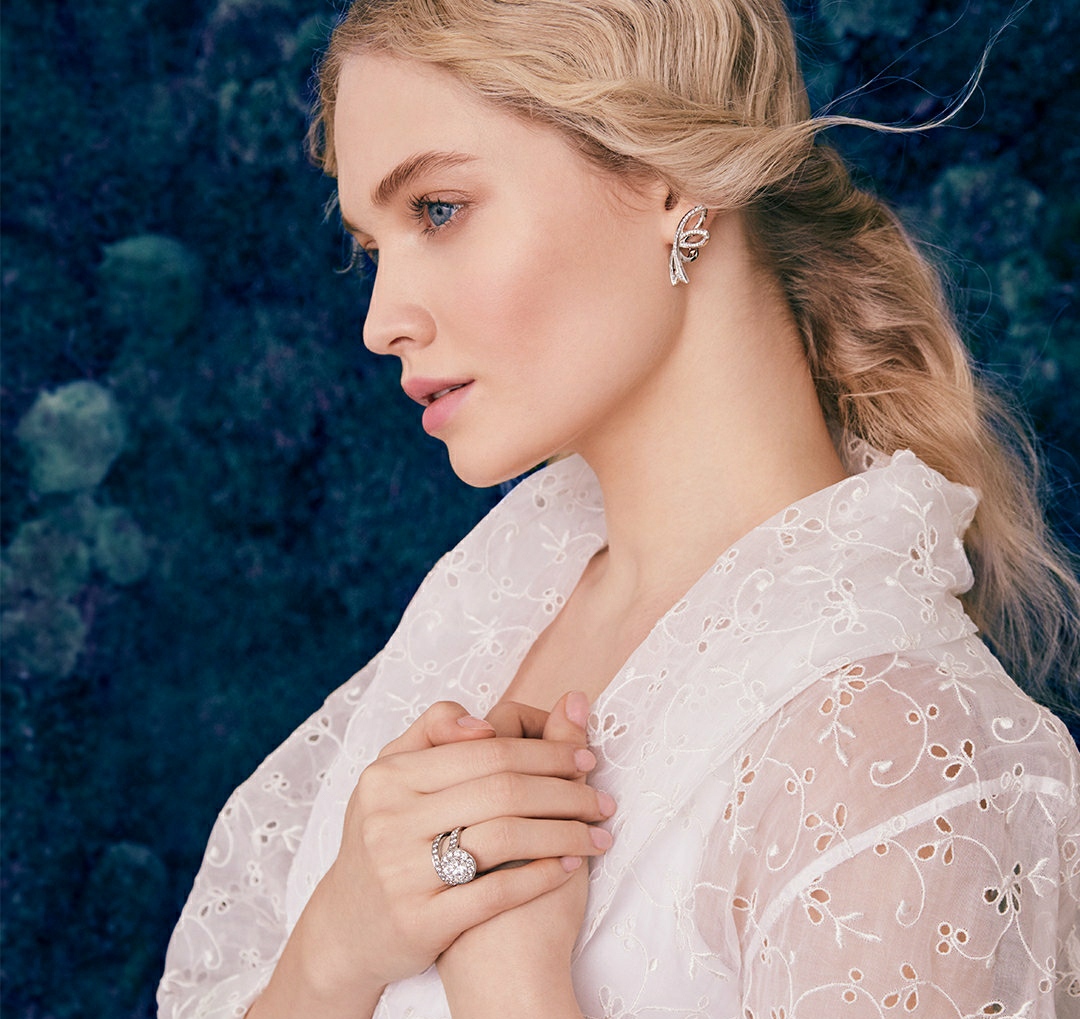 买钻戒保值还是黄金保值,买钻戒选择珠宝定制好吗