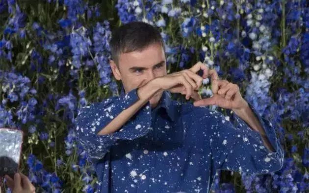 CK是个负心汉，将RafSimons逐出门户，究竟错在谁？