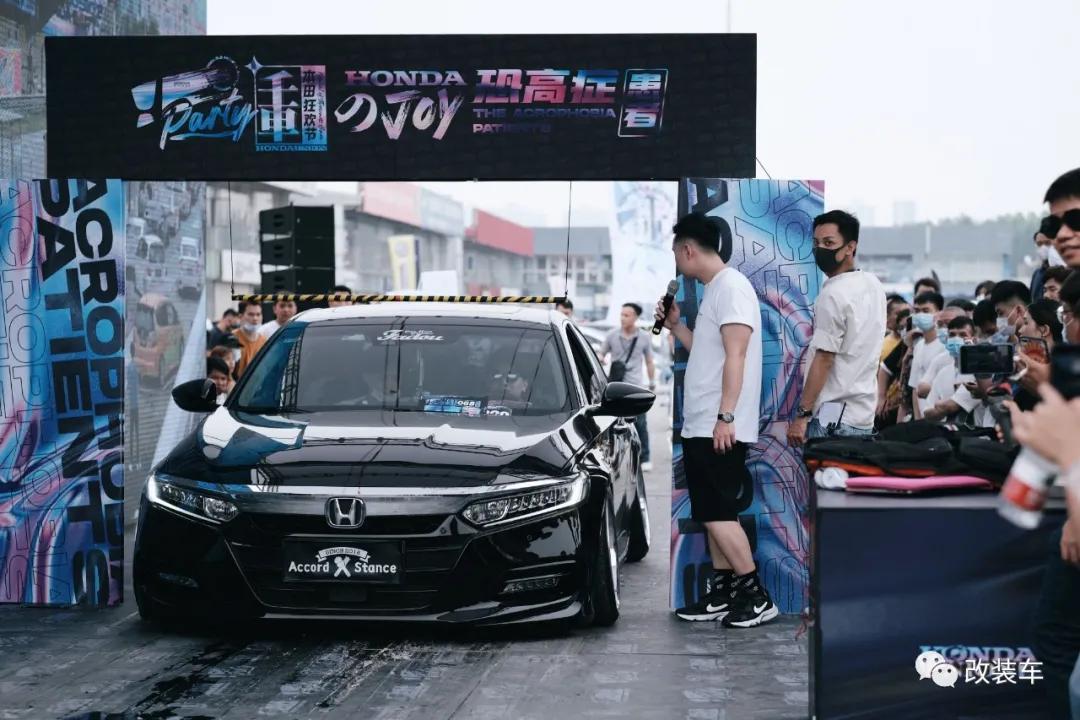 雅阁改装黑武士大包围和低趴,七代雅阁黑武士轮毂