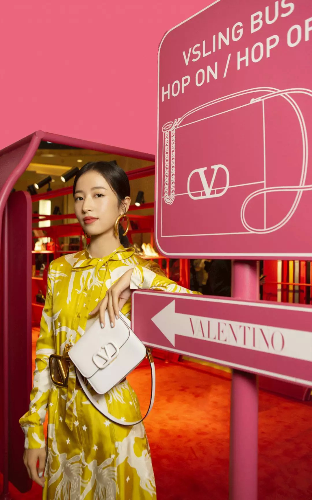 我抓住了一位资深柜员，道出了如何让你掏钱买包的秘密