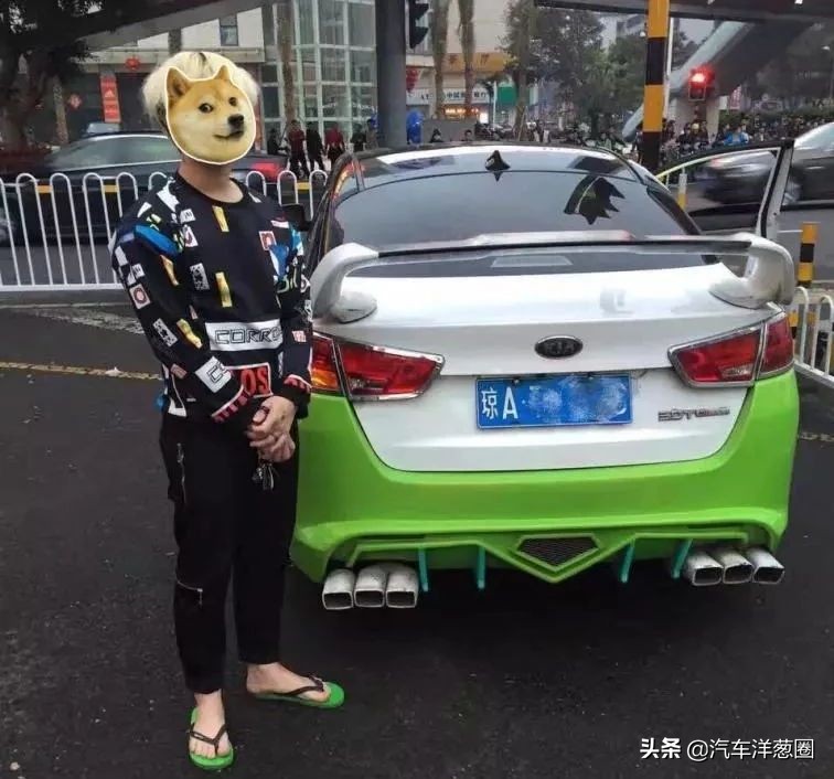 情人节开大奔接女朋友，拉开车门她却说要分手？！