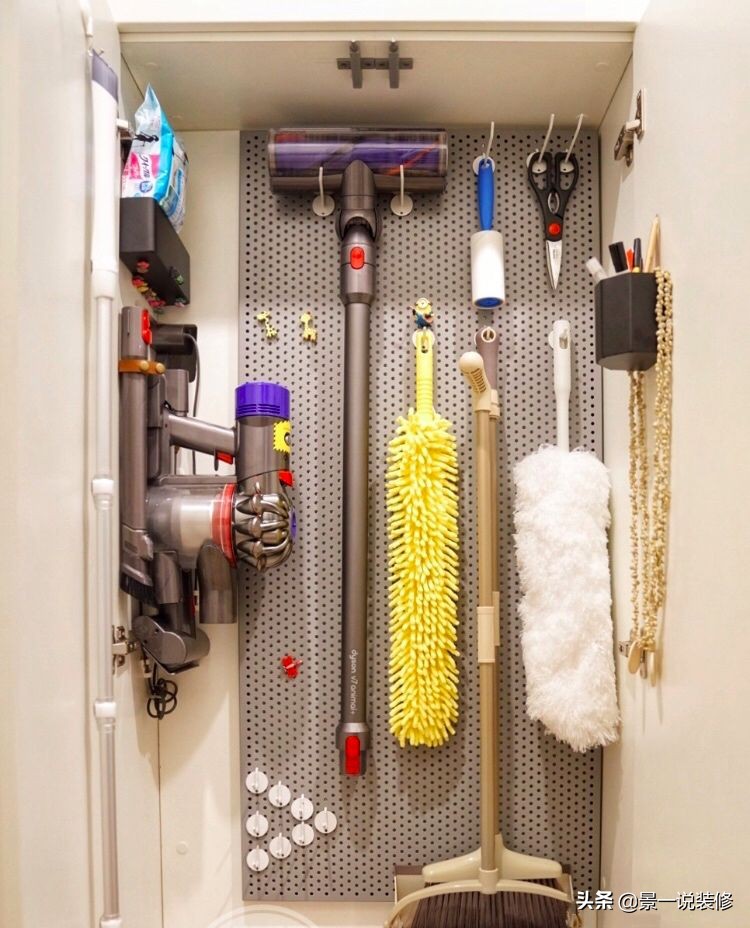 老房子墙面发霉发黑怎么处理,卫生间隔壁墙面受潮脱皮如何处理