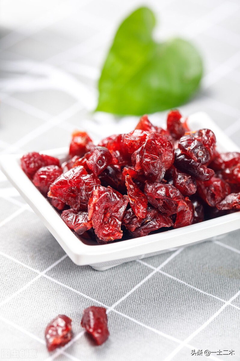 妹子让我做水果捞补充VC，机智的我发现这是个*局骗**