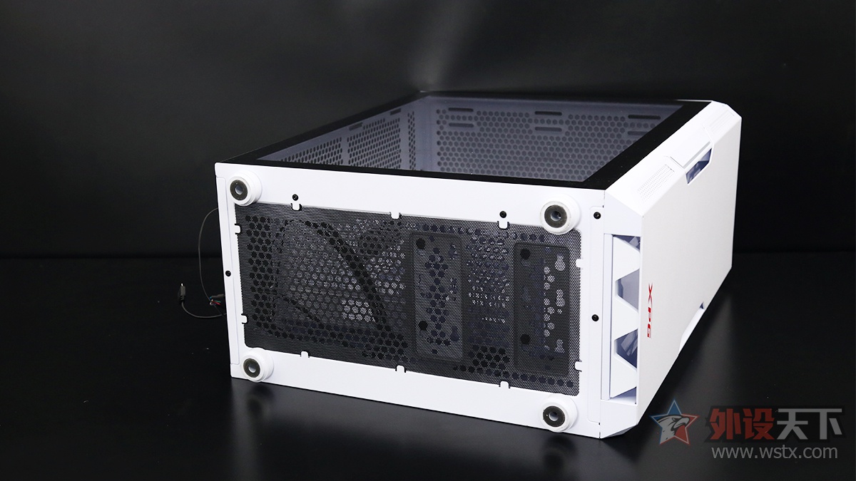 威刚入侵者烈日版,威刚xpg选哪个