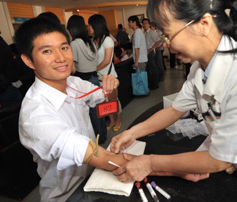 公务员怎么证明有2年基层工作经验,公务员怎么入党