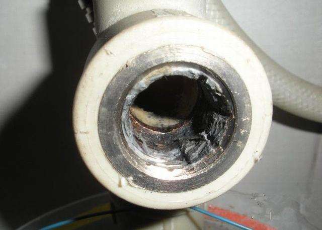 拆卸水龙头丝扣在管内怎么办,拆卸水龙头小妙招