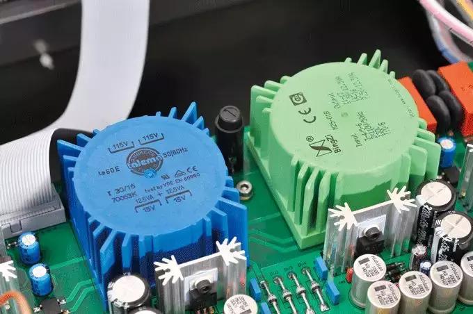 SINE正弦K-1刚柔并蓄呈现音乐的力与美