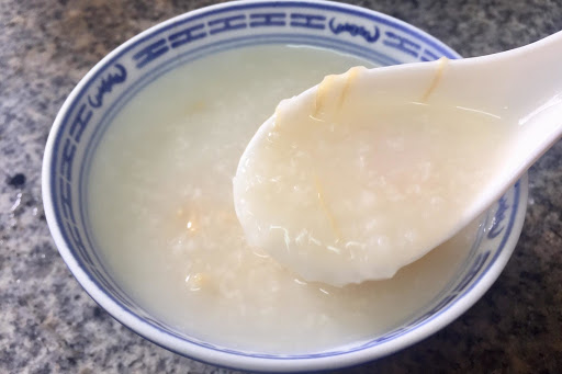 宝宝满月后母乳不足怎么办,母乳不足可以奶粉喂养吗