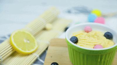 健康又营养的冰淇淋给孩子吃 (给宝宝吃冰淇淋最营养的搭配)