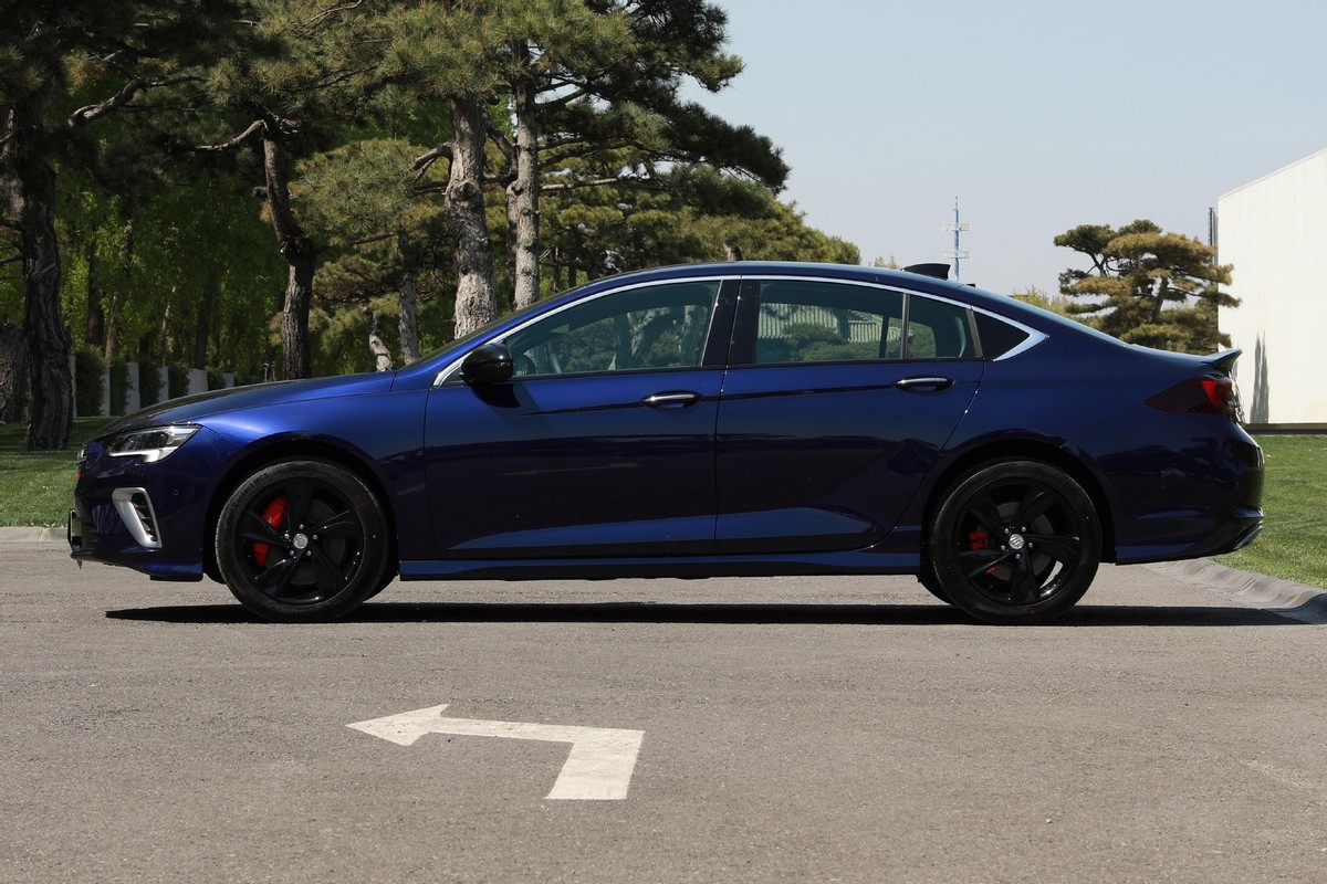 都说别克威朗后期油耗高,别克君威1.5t真实车主感受22款