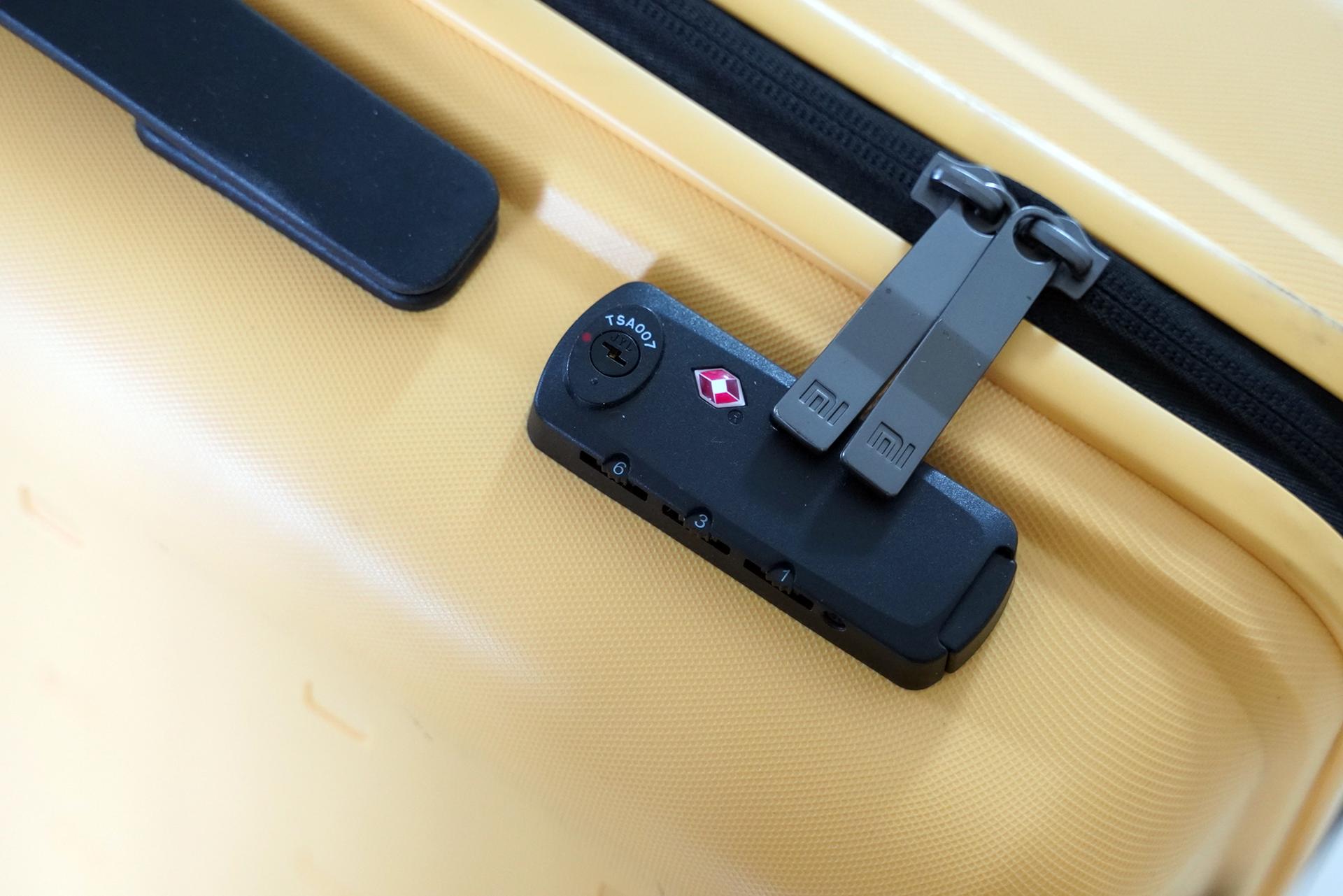 地平线8铝镁合金拉杆箱,地平线拉杆箱和elle拉杆箱哪个好