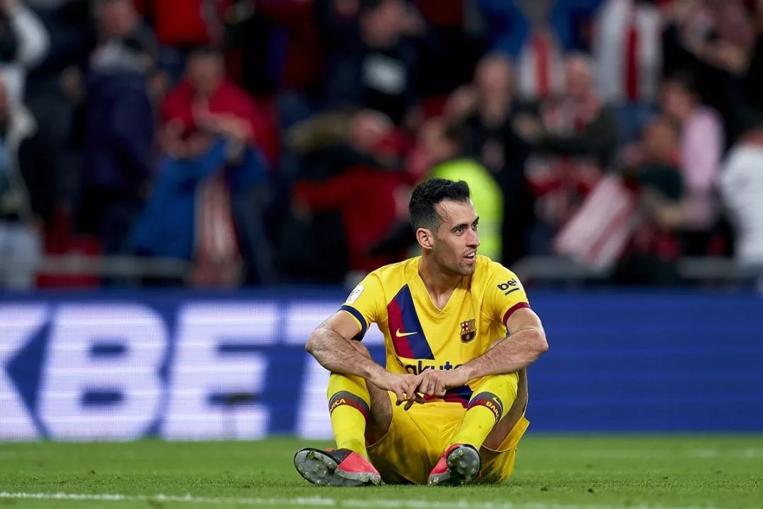 真正的巴萨中场发动机！比德容更好用，但一个通病让人惋惜