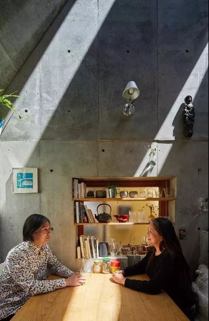 买不起大房子，日本教授为妻子造18m²“豪宅”当生日礼物.......