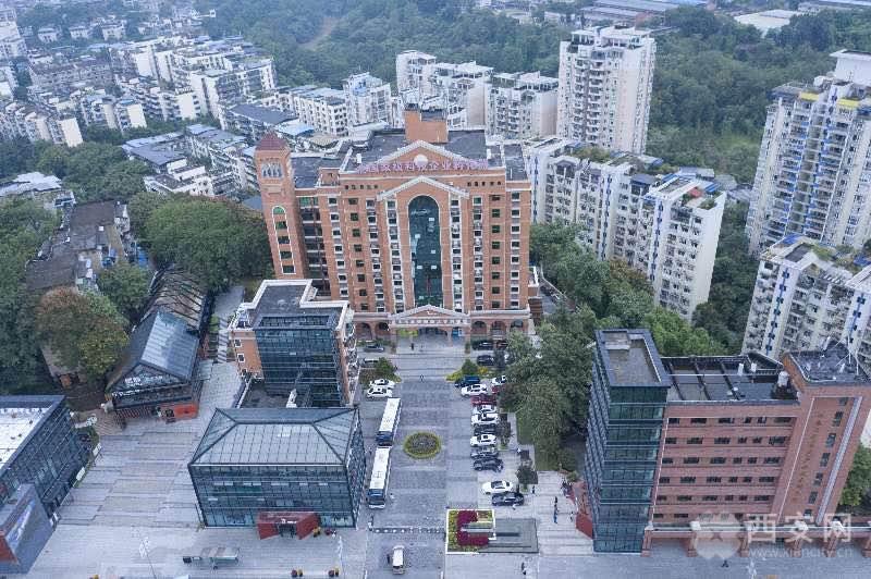 双城记简介,双城记主题分析