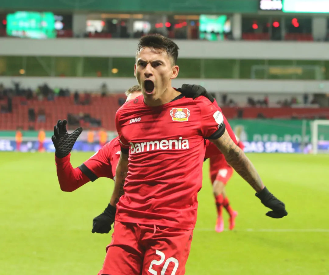 别吵了！听我的，都听我的