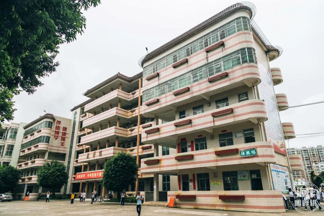 海丰龙津河畔,海丰县莲花山中学视频