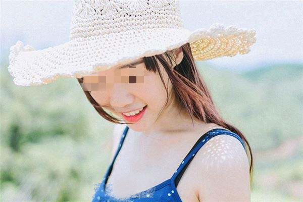 小女孩蚂蚁腰,十五岁俄罗斯少女蚂蚁腰