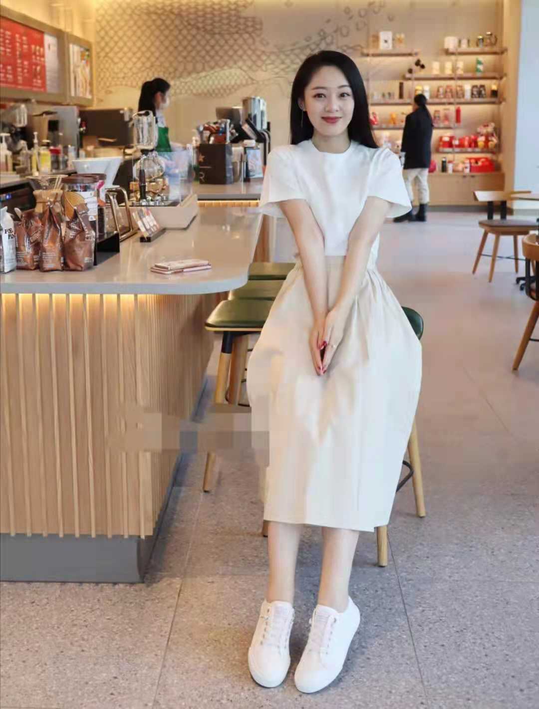 夏天裙子配什么鞋子,夏天裙子配什么鞋好