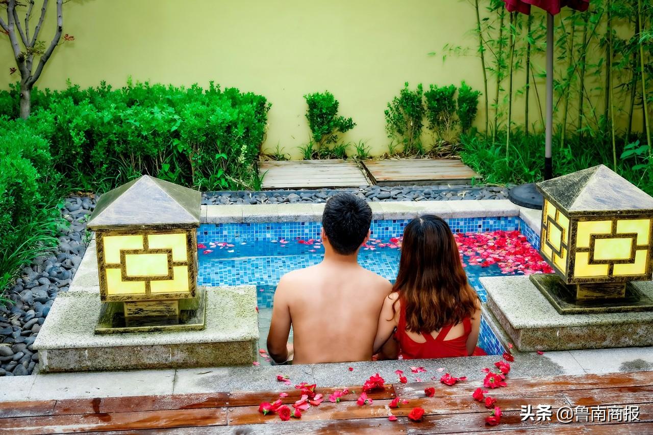 月正圆中秋,月正圆双节同庆