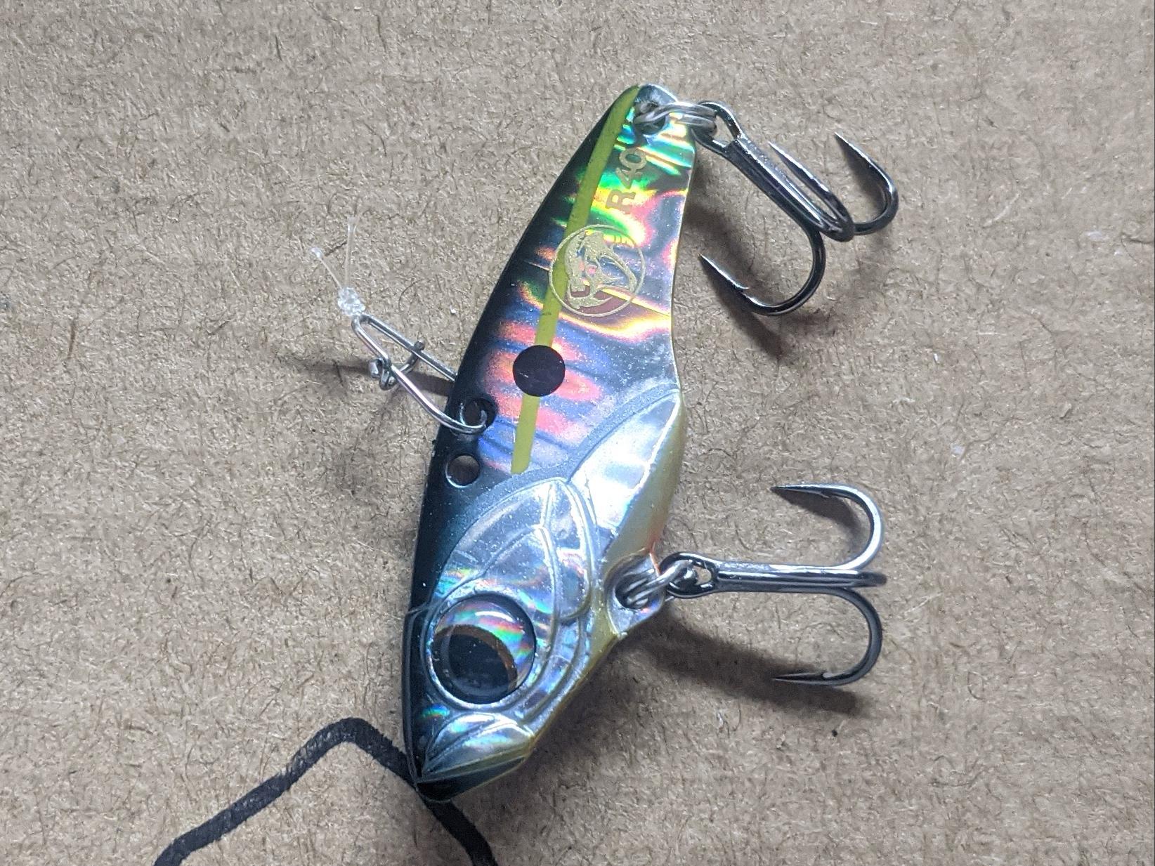 路亚到底用什么饵最好用,路亚泛用和微物哪个好用