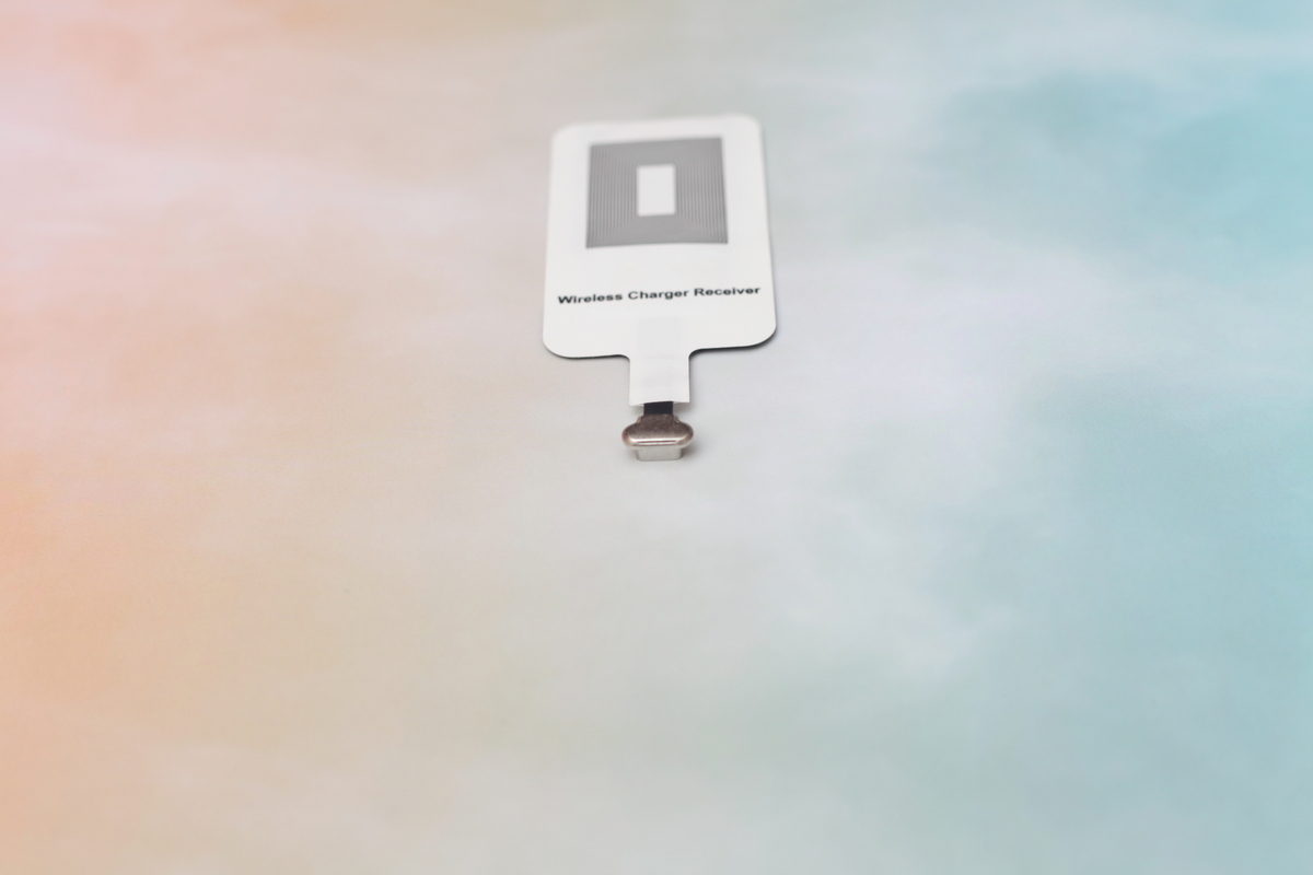 支持安卓无线充电器三合一,适用于无线充电的手机