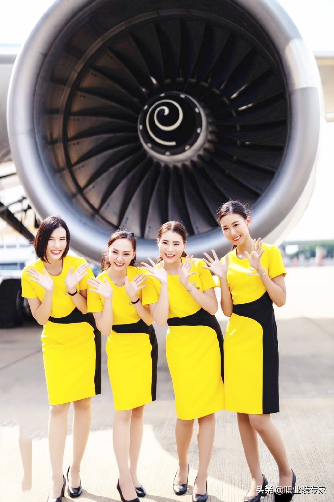 「世界航空服赏析」泰国酷鸟航空空姐制服清爽夏天感