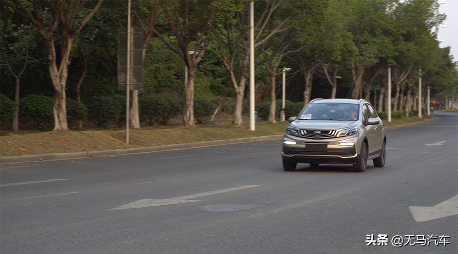 吉利远景x3pro试驾视频,2019吉利远景x3试驾视频